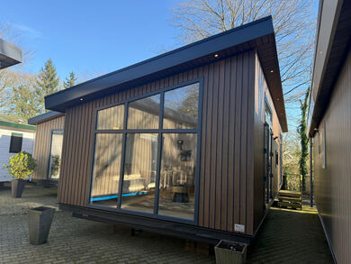 Apollo Lessenaar  12.10 x 4.30