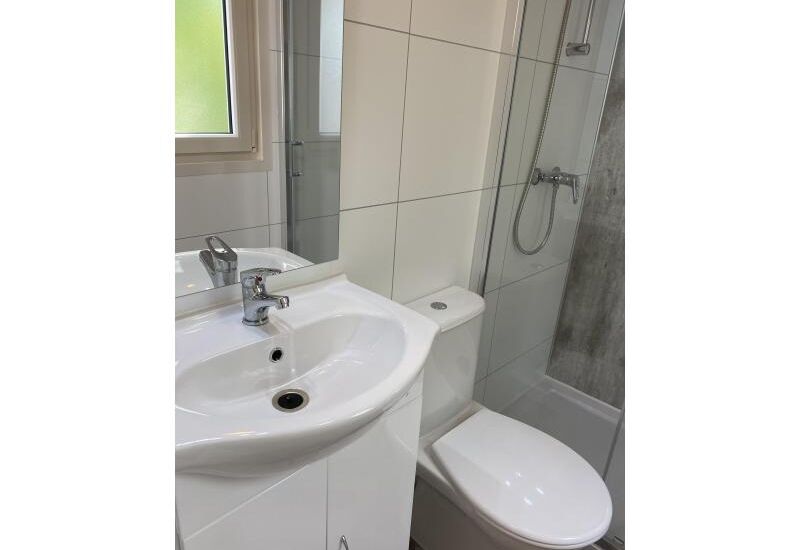 Sunhouse Limited  10 x 4