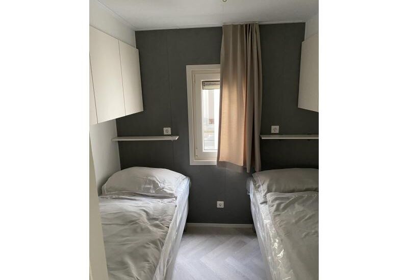 Sunhouse Limited  12 x 4