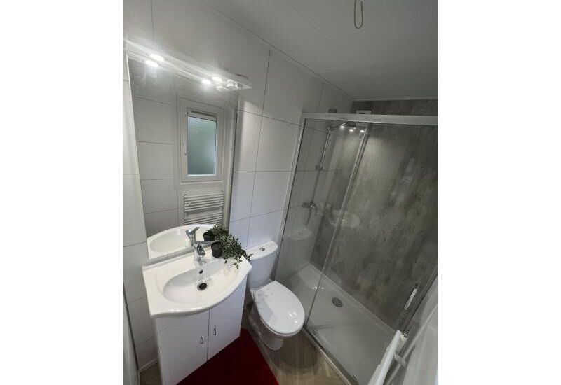 Sunhouse Limited  11 x 4