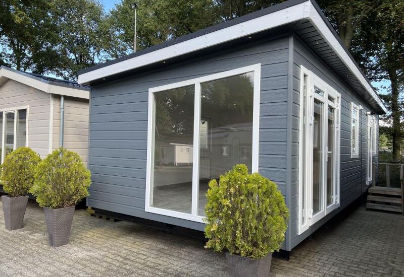 Victorino Lessenaar  10.50 x 4.10