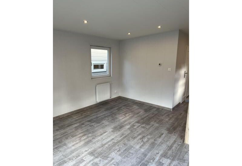 Victorino Lessenaar  10.50 x 4.10