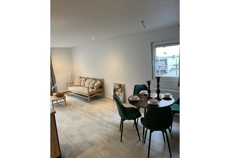 Sunhouse Limited  12.50 x 4.50