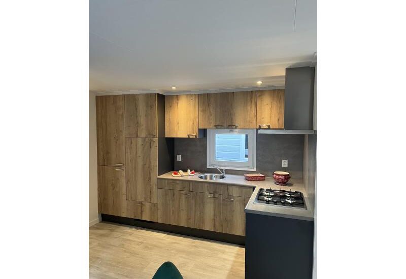 Sunhouse Limited  12.50 x 4.50