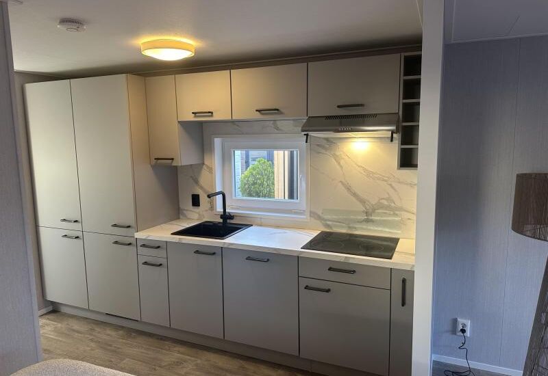 Sunhouse Limited  12 x 4.20 (mantelzorg)