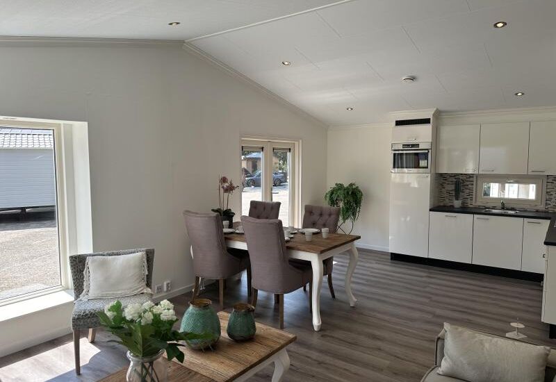 Sunhouse Double  9.90 x 7.30 (mantelzorg)