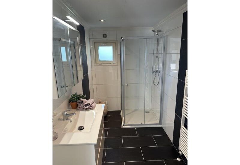 Sunhouse Double  9.90 x 7.30 (mantelzorg)