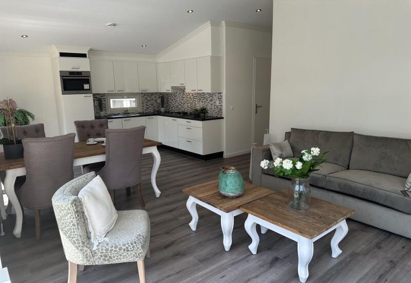 Sunhouse Double  9.90 x 7.30 (mantelzorg)