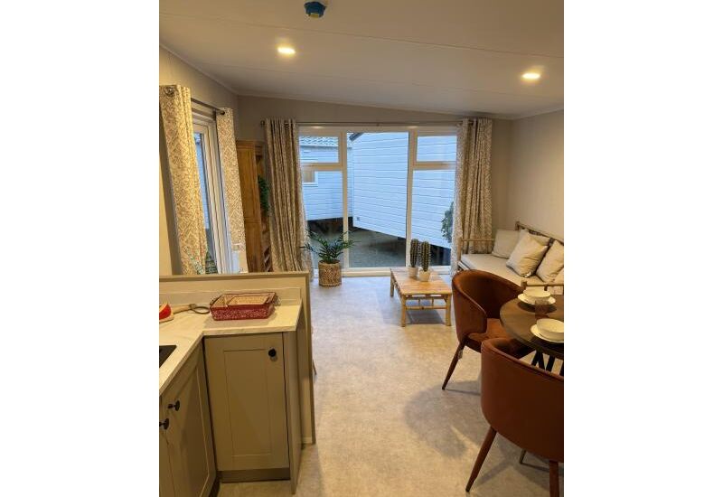 Shelvy Lessenaar  1000