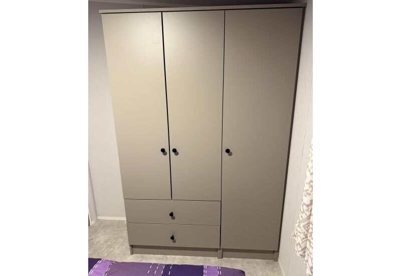 Shelvy Lessenaar  1000