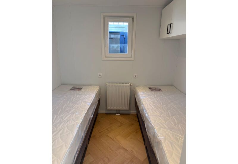 Apollo Lessenaar  12.10 x 4.30