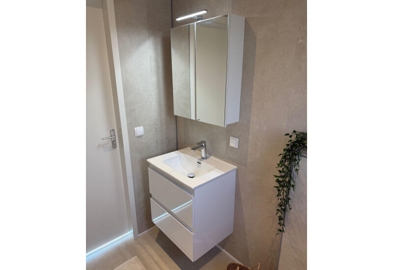 Apollo Lessenaar  12.10 x 4.30