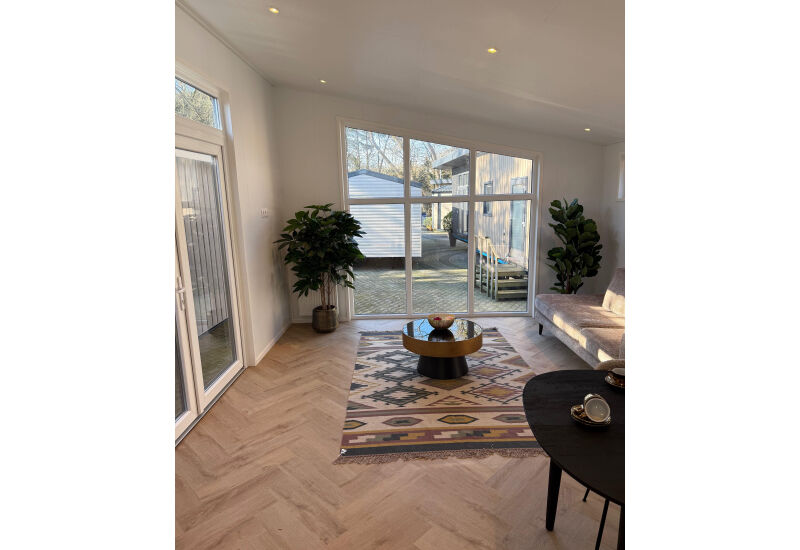 Apollo Lessenaar  12.10 x 4.30