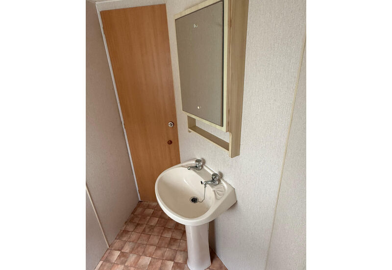 Atlas Moonstone  - Aparte toiletruimte