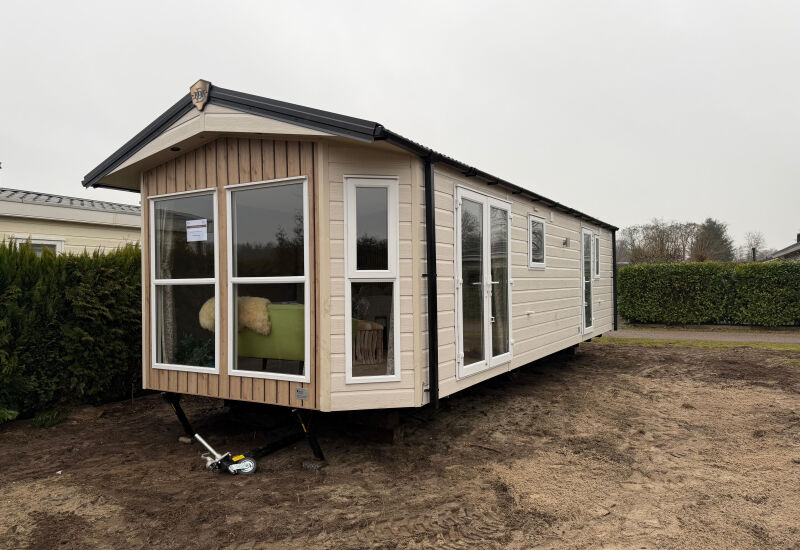 Elvira 1000  op Chaletpark de Huifkar