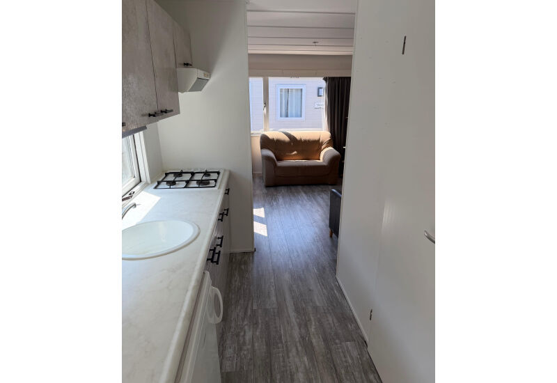 Saricar met aanbouw